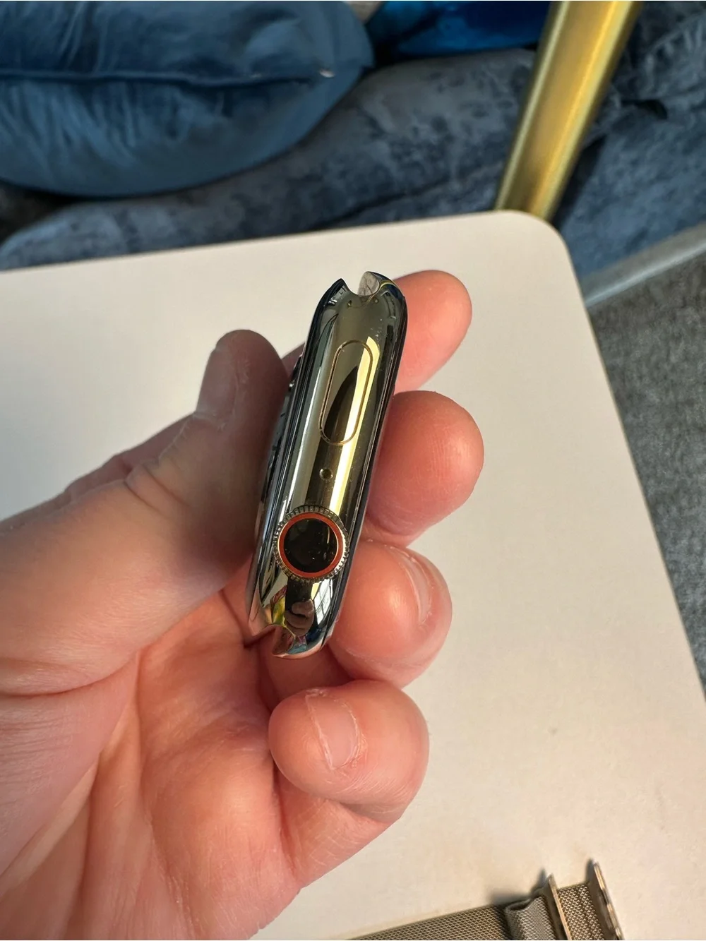 Apple Watch Series 7 (GPS + Cellular, 45mm) Gold